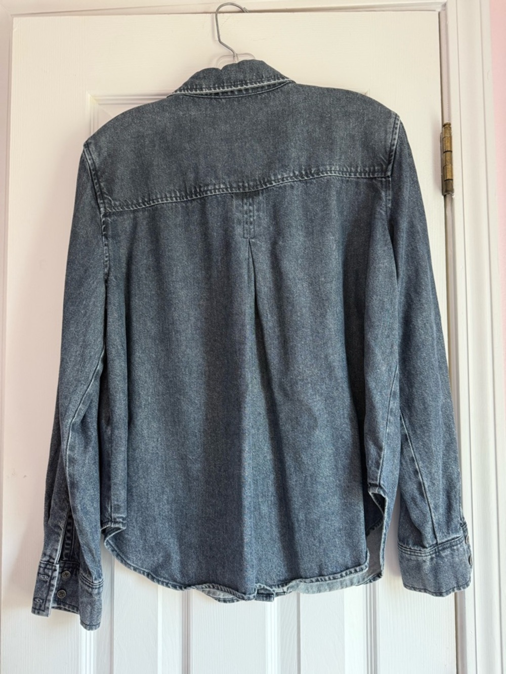 Cloth & Stone Chambray Shirt Size M - Picture 2 of 7